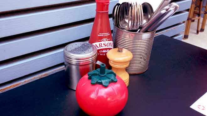 Fish Shop Vinegar and Tomato Sauce