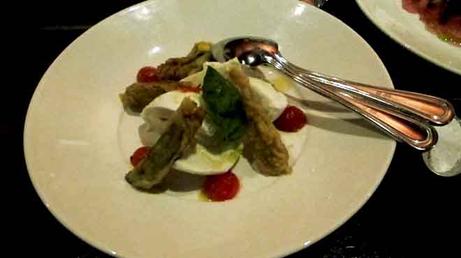 Mozzarella and Pumpkin Flower