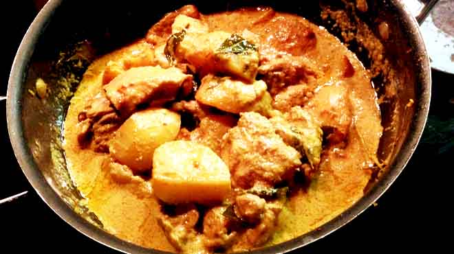 Nonya Chicken Curry Cooking