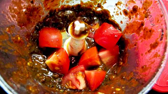 Guijjilo Tomato Salsa